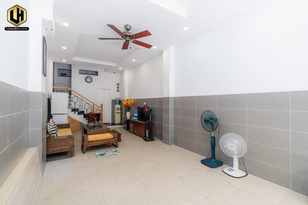 Luxury Home Sai Gon 2 Хошимин Экстерьер фото